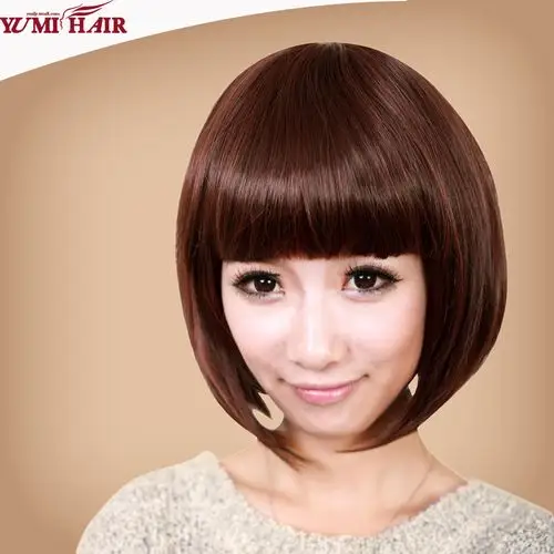 展开全部 短发最常见的发型有三种:短发梨花头,波波头以及蘑菇头.