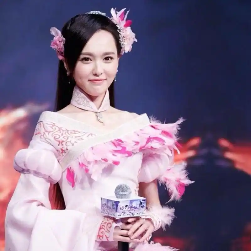 为什么唐嫣演的电视剧老人小孩都爱看?