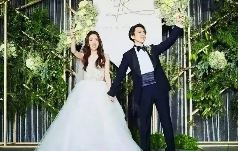 原创邓紫棋的心酸情史苦等林宥嘉9年等来一首说谎出歌内涵华晨宇