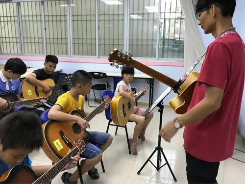 文景社区少儿吉他培训班第五节