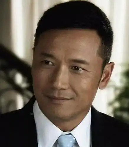 一直被模仿却从未被超越,当年苗侨伟以出众的演技将"杨康"的聪明机智