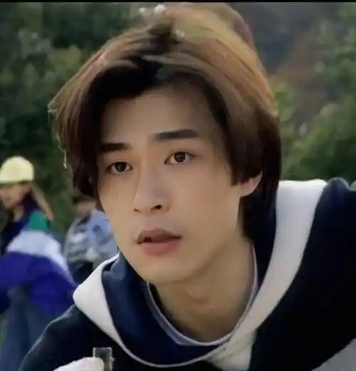 罕见老照片一次性看完古天乐年轻时