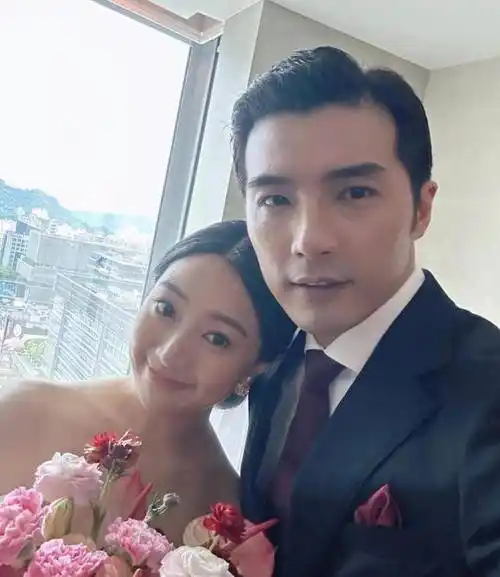 贺军翔被爆出轨酒店拥吻辣妹,狗仔坚称手握证据,经纪人回应含糊_葛斯