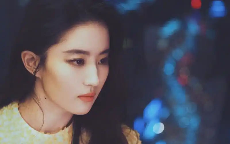 首页 桌面壁纸 刘亦菲明艳动人清新写真高清壁纸上一张下一张查看原图