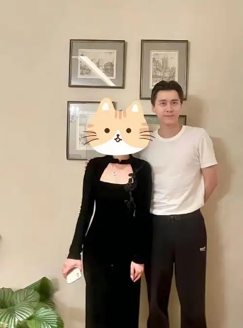 挑战每天按相册顺序发一张李易峰的照片##园园不断