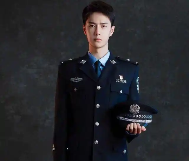 内娱小生都去拍耽改剧,肖战王一博却转型了_手机搜狐网