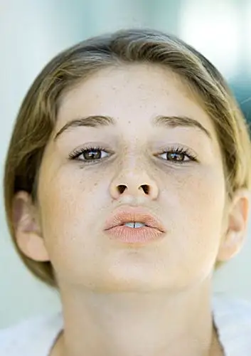 女童_撅嘴_图片大全—全景创意图库(quanjing.