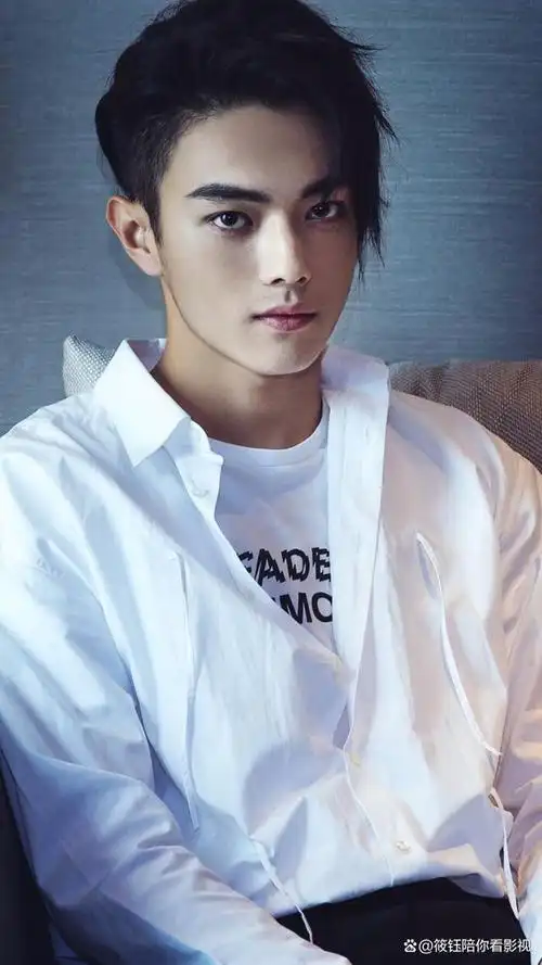 许凯即将开启霸屏模式!《乐游原》《雪鹰领主》即将播出!