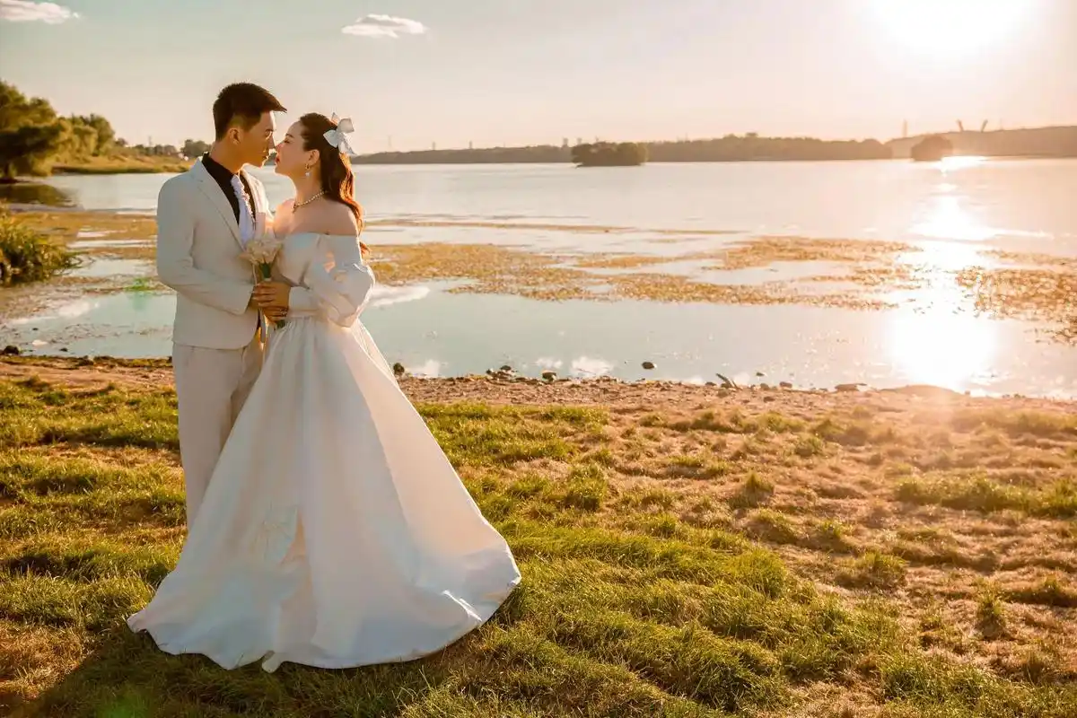 婚纱客片分享#苏区最美婚纱摄影 #会讲故事的婚纱照 #相濡以 - 抖音