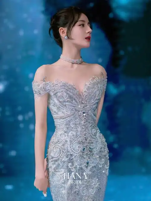 hana惊艳五千年迪丽热巴人鱼裙国内首发