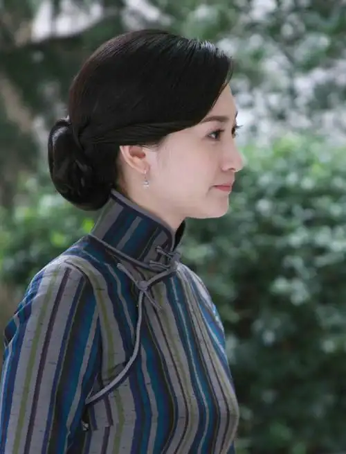 《凤穿牡丹》李小冉饰演郁无暇