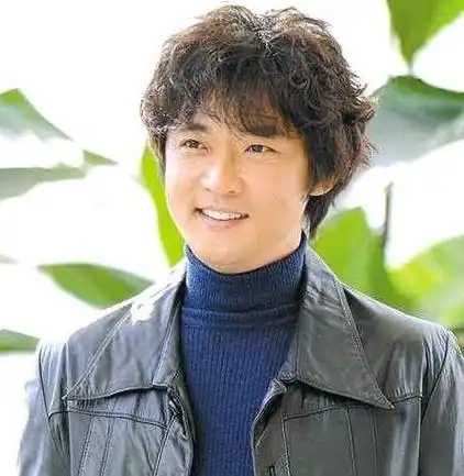 韩国影星系列——韩国最具独特魅力的男演员:安在旭