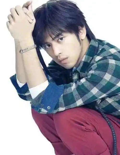 郭碧婷初恋是陈柏霖?曾约会被拍至今仍有联系,分手原因难以置信_向佐_