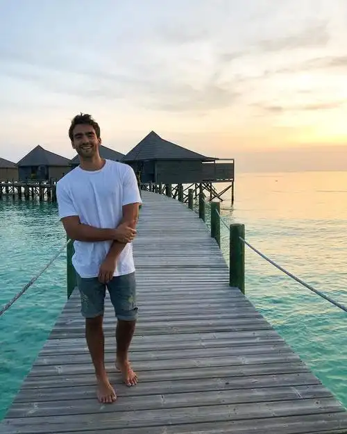 澳大利亚新人男模niall kirkland,这就是传说中的忠犬脸吧!