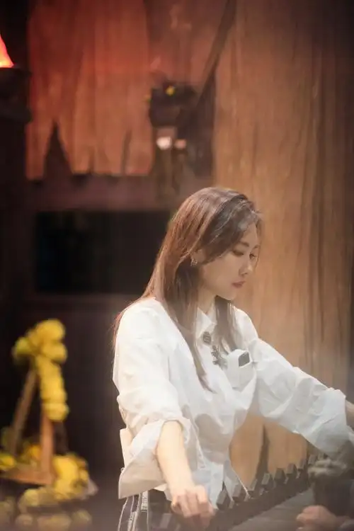 【#密室大逃脱ip对撞季#《陶寨风云(上)》@王霏霏fei高清剧照】遇到