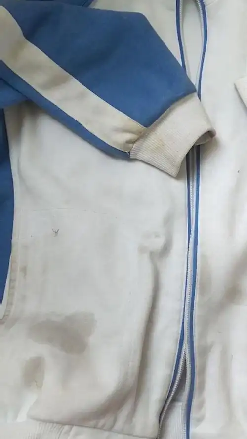 姐姐&弟弟校服外套,油渍,笔渍,污渍…混合一体,脏到没法形容08现在