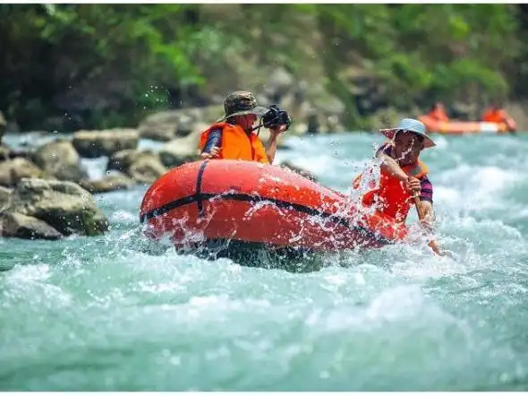 武陵岩漂流 武陵奇峡一日游