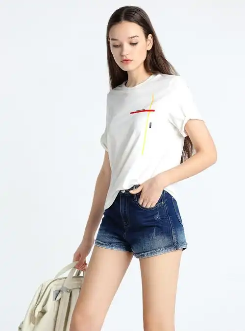 梦芭莎欧美休闲女装宽松渐变洗水高腰下摆卷边牛仔短裤