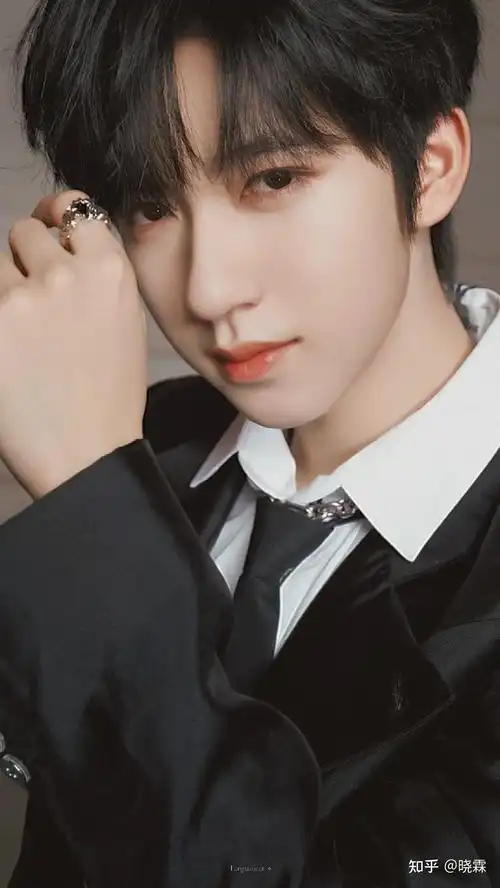 贺峻霖帅吗? - 知乎