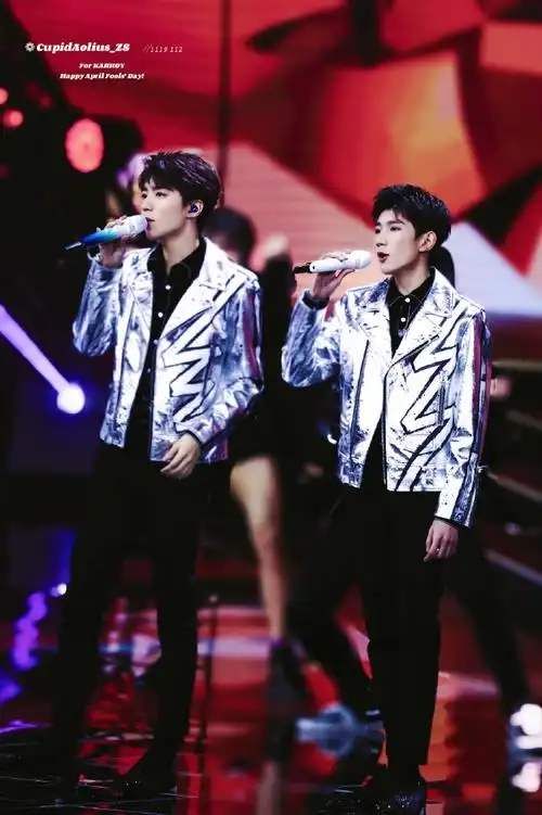 凯源超话  383036303637#愚人节站姐团建#  393833