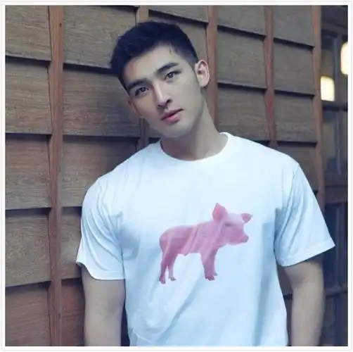 男生5款简单时髦的短发,最适合出行,让你可以在假期中帅气度过