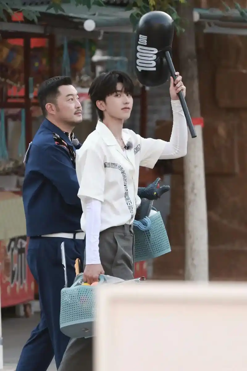 向全世界安利 #蔡徐坤 #奔跑吧路透 #蔡徐坤沙溢  这下 - 抖音