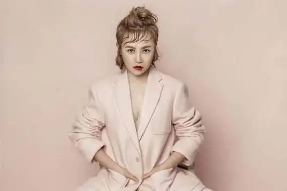 马冬梅的扮演者马丽个人资料老公许文赫比她小11岁