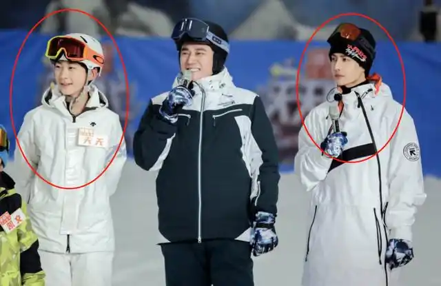 13岁天天身高有多优越?跟何炅邹市明同台录节目,直接高出半个头