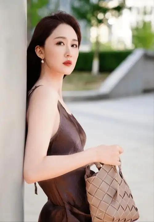 《妻子的新世界》04:张雯饰演的梁媛,竟然是女性角色中最讨喜的_沈安