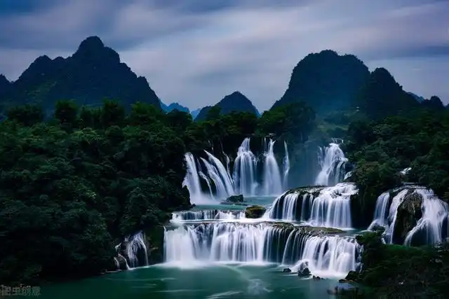 风景动态图片大全,唯美风景动态图片(一起感受大自然的山水奇观)