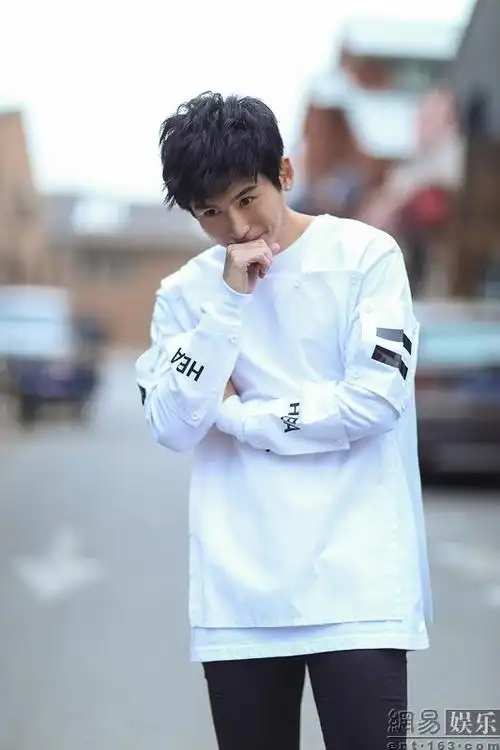 张哲翰!值得做我的 偶像