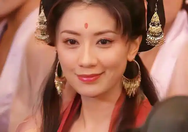 贾静雯的6个绝美古装,孙小红灵动,武媚娘贵气,最美的不是赵敏