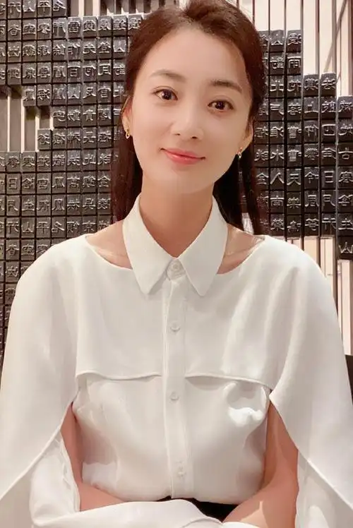 徐梵溪竖屏照片徐梵溪壁纸