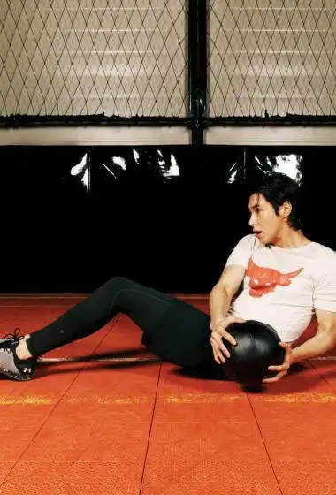 郑允浩gqkorea四月刊封面写真911