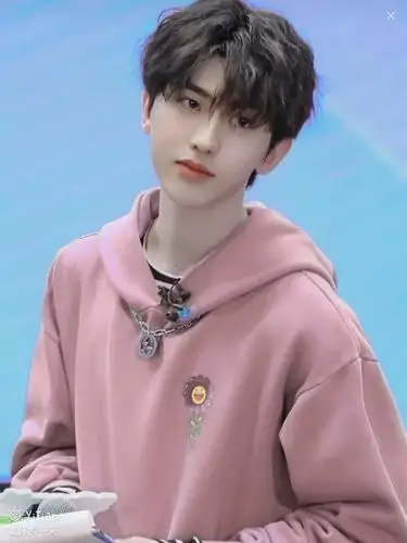 超好看的蔡徐坤照片