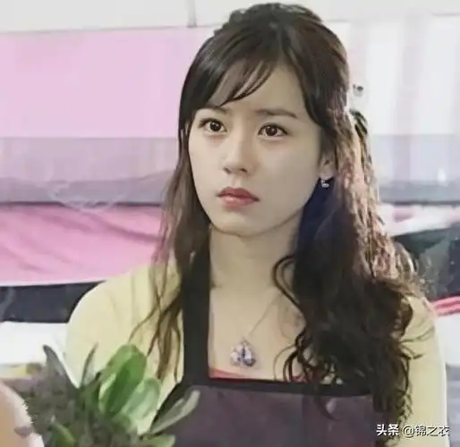 五官精致楚楚动人年轻时的孙艺珍太美了