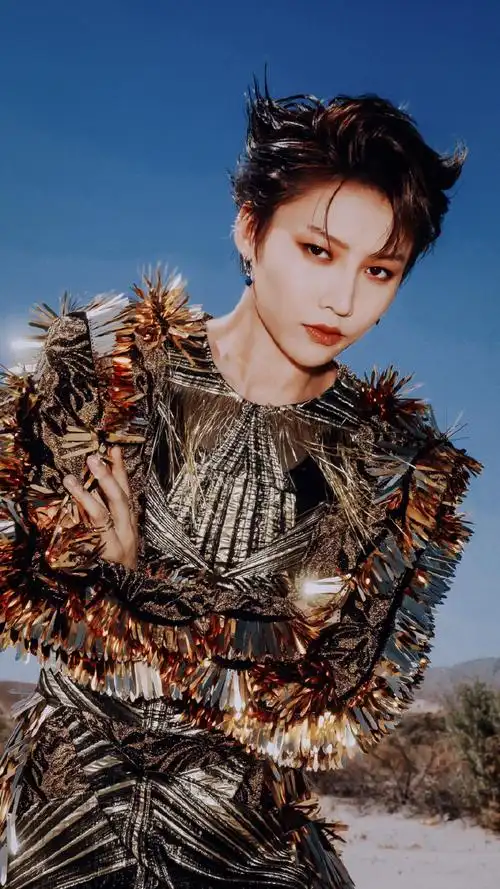 刘雨昕科切拉音乐节##刘雨昕沙漠金色战神