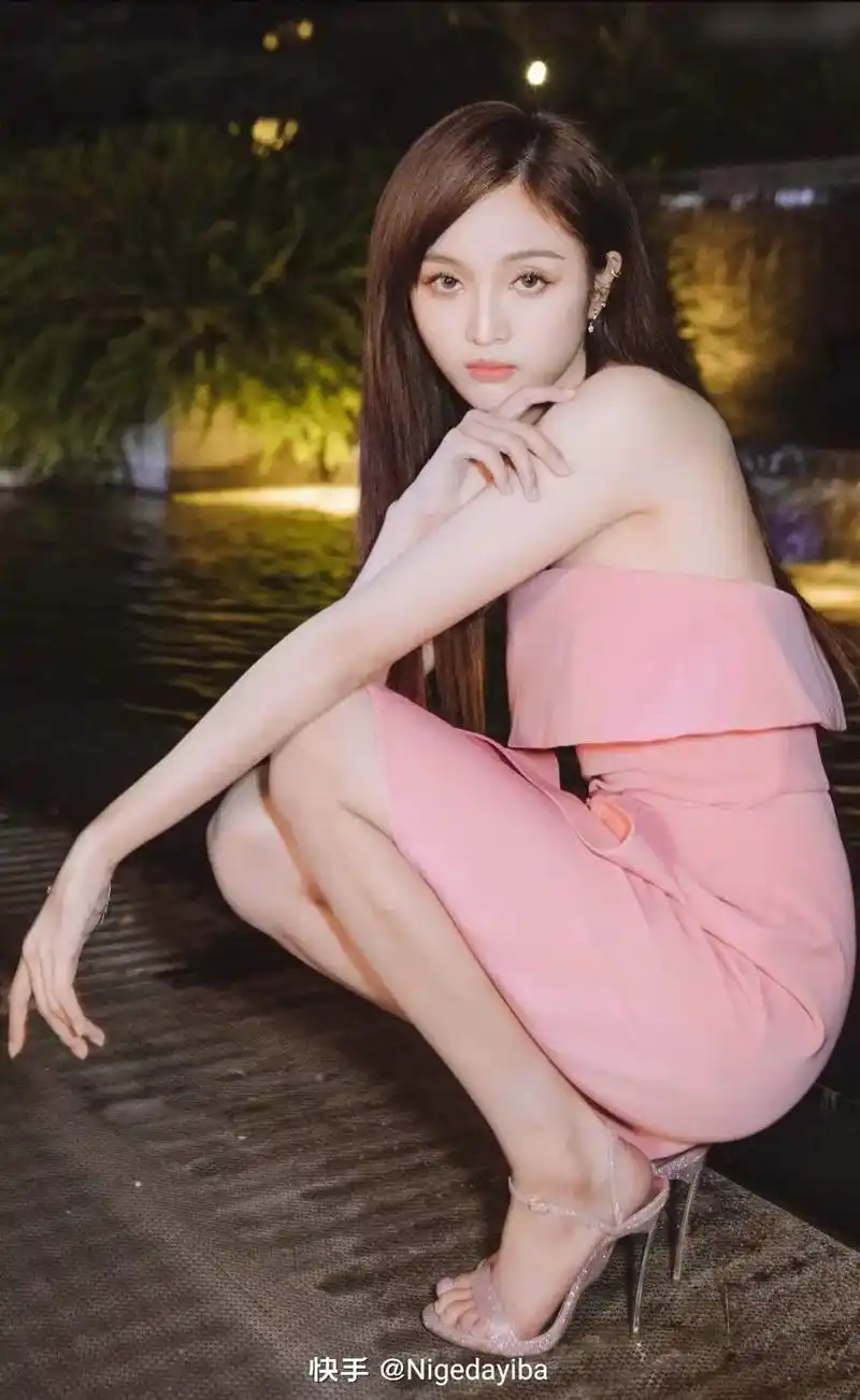 吴宣仪#超清壁纸#美腿玉足 - 抖音