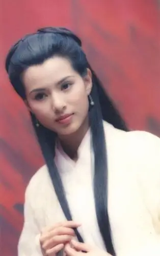 1997年的tvb版由李若彤出演王语嫣的《天龙八部》可谓深入人心,李若彤