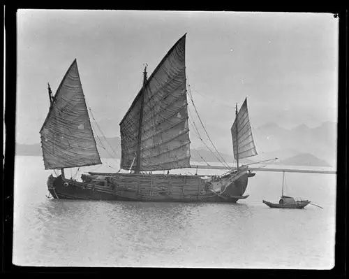 福州运送木材的帆船