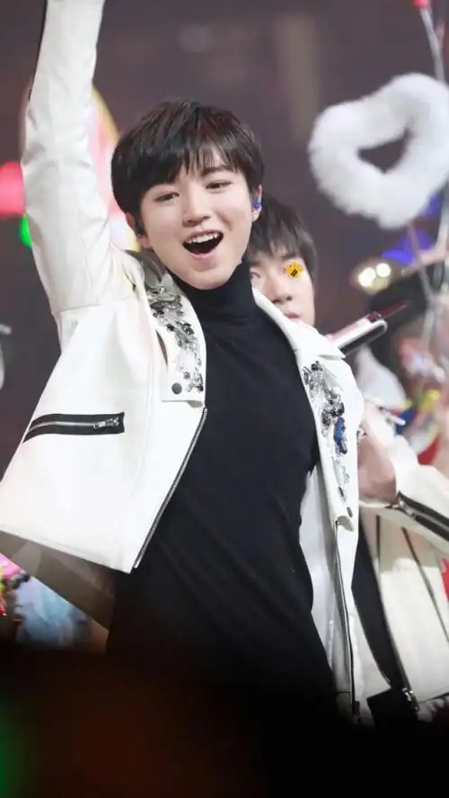 王俊凯 #tfboys 2016湖南卫视跨年演唱会 高清 帅 可爱