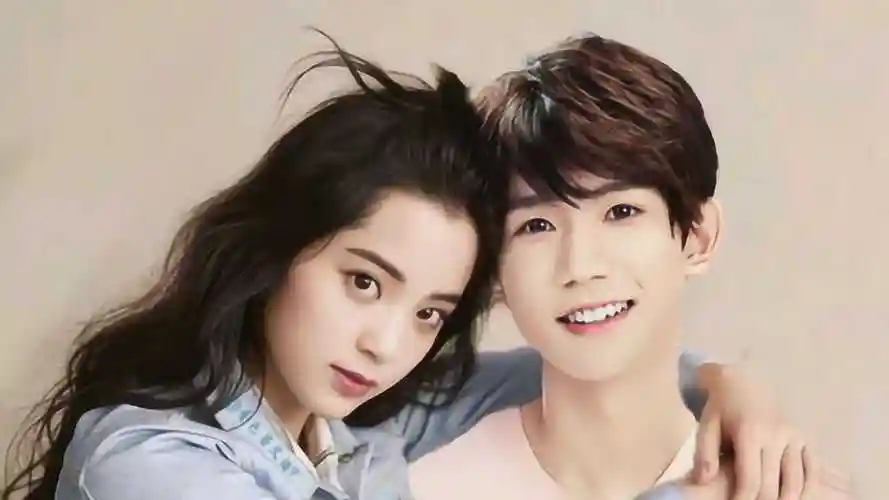 欧阳娜娜凶王源:和我接吻啥感觉?王源3字回复太大胆,全场哗然