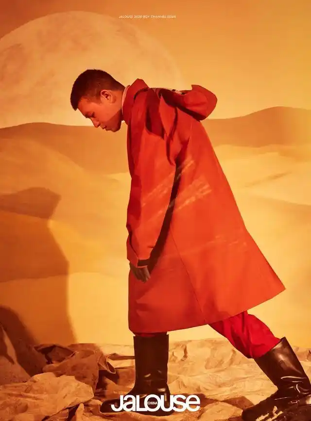 陈冠希素颜时尚大片寸头造型少年感爆棚重回精致男神行列