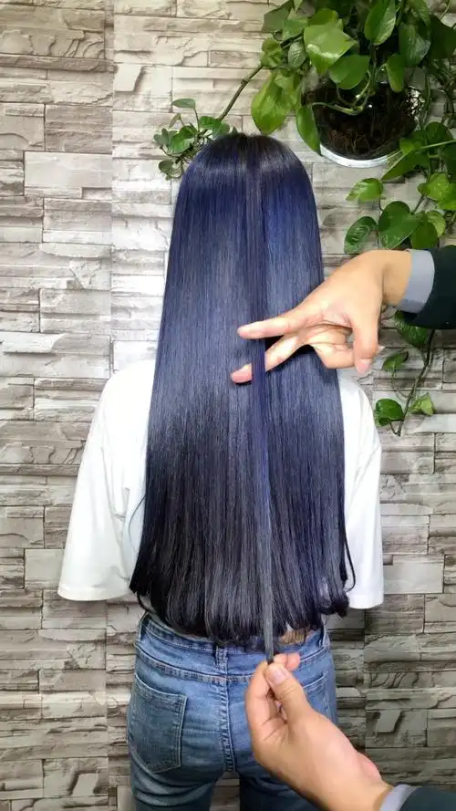 要设计发型的小姐姐在下方评论你的年龄哦93这款是反渐变蓝灰色非常