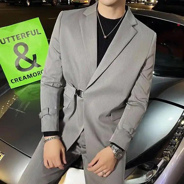 高级感英伦风帅气西装两件套