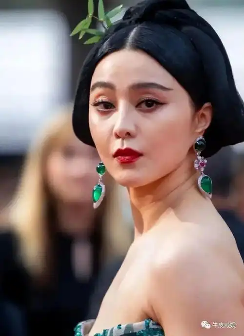 连换7套礼服后再看范冰冰在戛纳的处境秦海璐全说对了