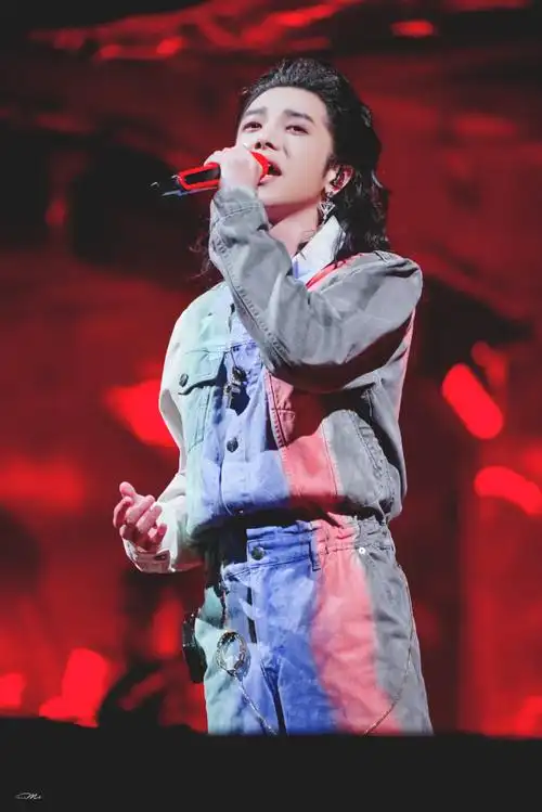 2021华晨宇火星演唱会##2021最不舍得删除的照片