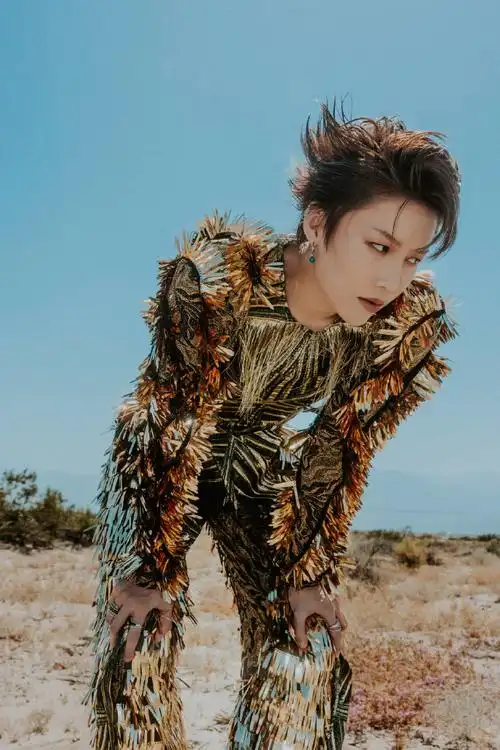 刘雨昕沙漠金色战神