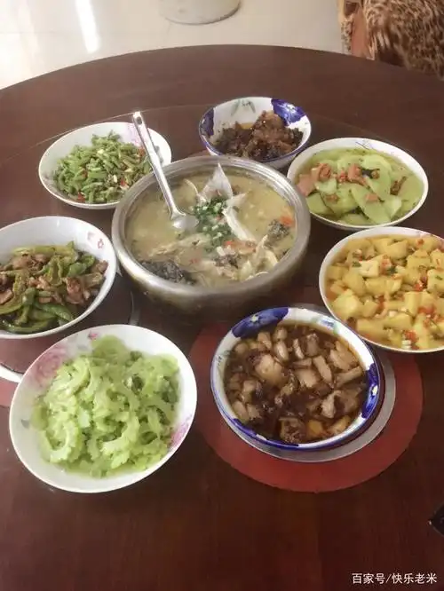 太热了不想出门,就在家里做几道家常菜,一家人吃得开开心心