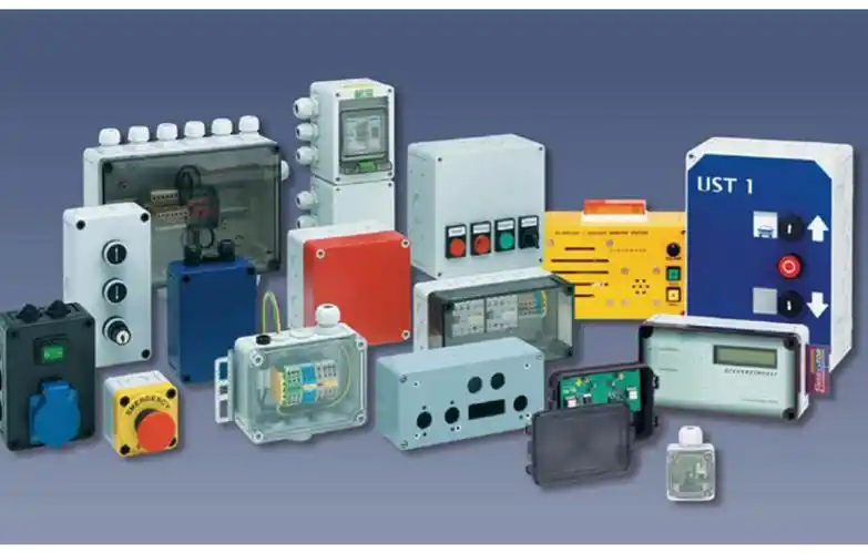 供应插头插座,插座箱,组合插座箱,工业插座箱照明箱,配电箱